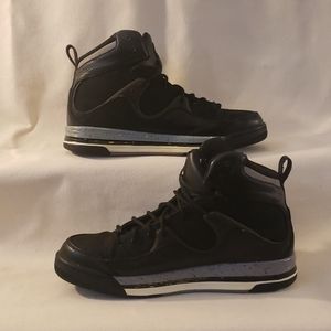 Mens Black Jordans Size 7.5
